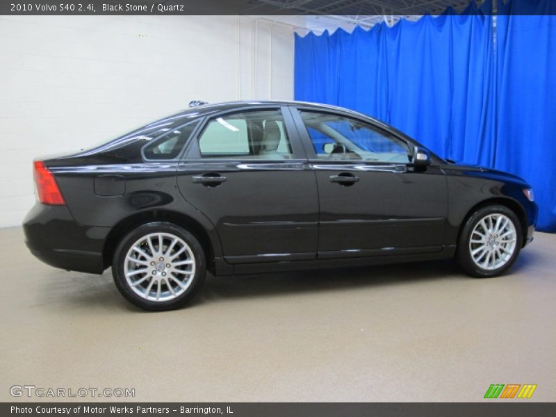 Black Stone / Quartz 2010 Volvo S40 2.4i