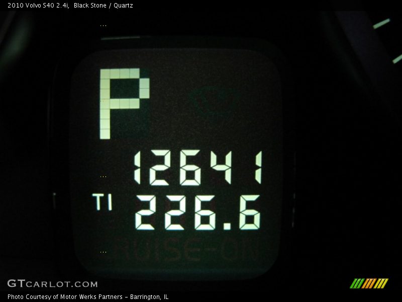 Black Stone / Quartz 2010 Volvo S40 2.4i