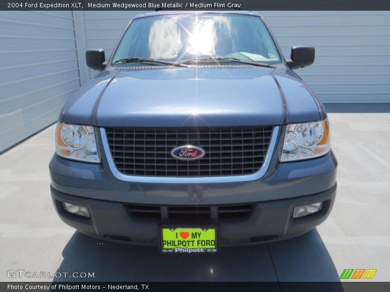 Medium Wedgewood Blue Metallic / Medium Flint Gray 2004 Ford Expedition XLT