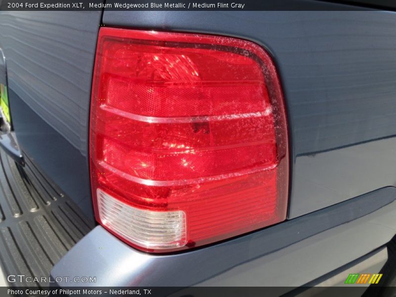 Medium Wedgewood Blue Metallic / Medium Flint Gray 2004 Ford Expedition XLT