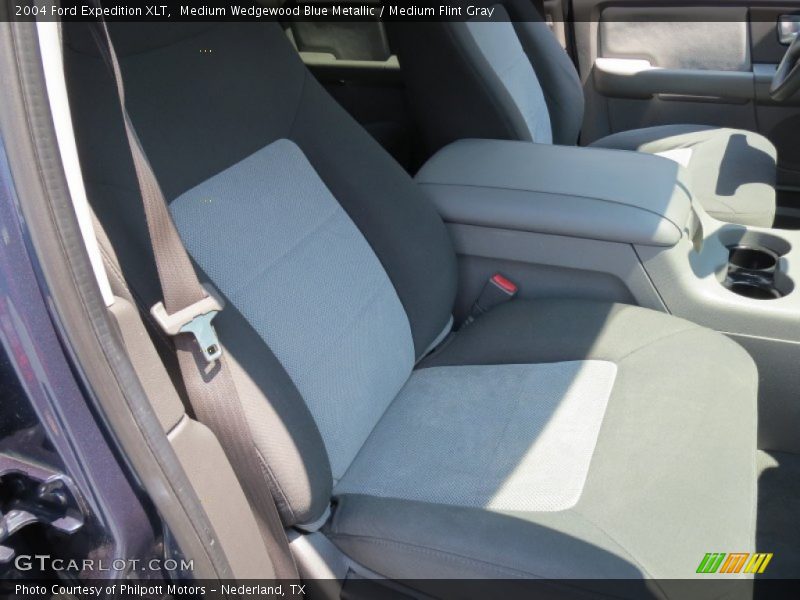 Medium Wedgewood Blue Metallic / Medium Flint Gray 2004 Ford Expedition XLT