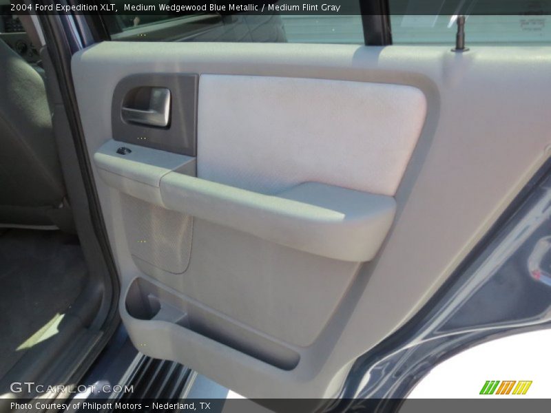 Medium Wedgewood Blue Metallic / Medium Flint Gray 2004 Ford Expedition XLT