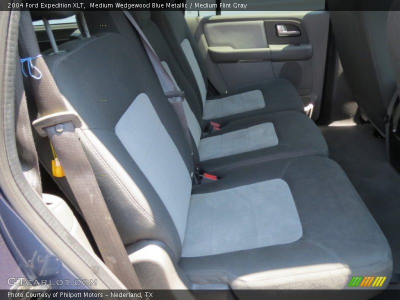 Medium Wedgewood Blue Metallic / Medium Flint Gray 2004 Ford Expedition XLT