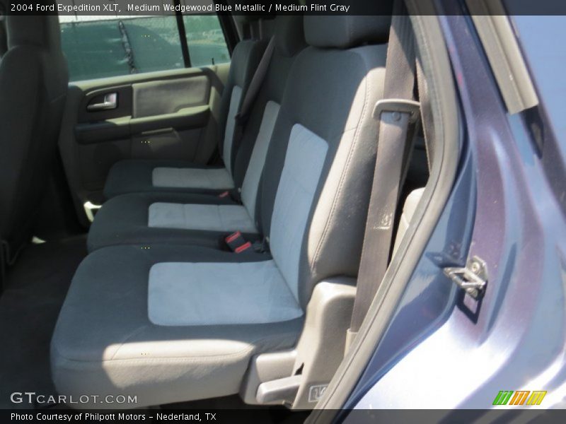 Medium Wedgewood Blue Metallic / Medium Flint Gray 2004 Ford Expedition XLT