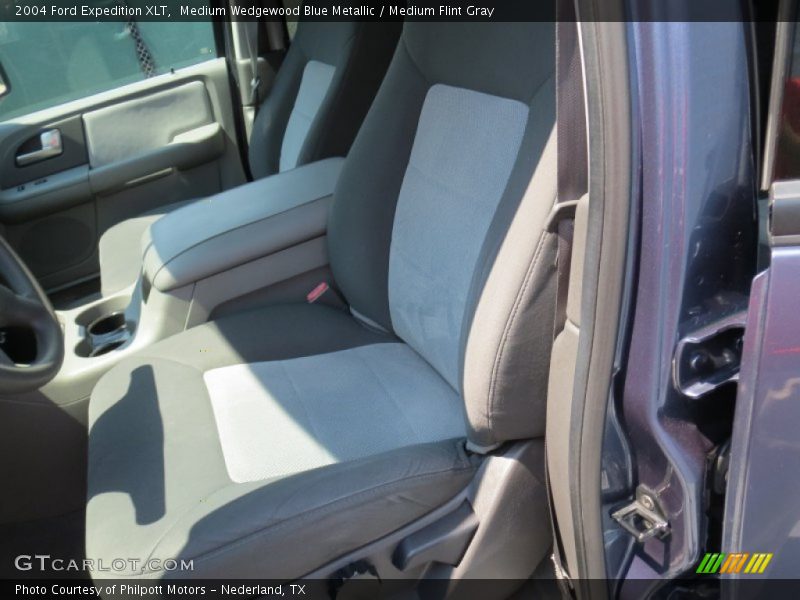 Medium Wedgewood Blue Metallic / Medium Flint Gray 2004 Ford Expedition XLT