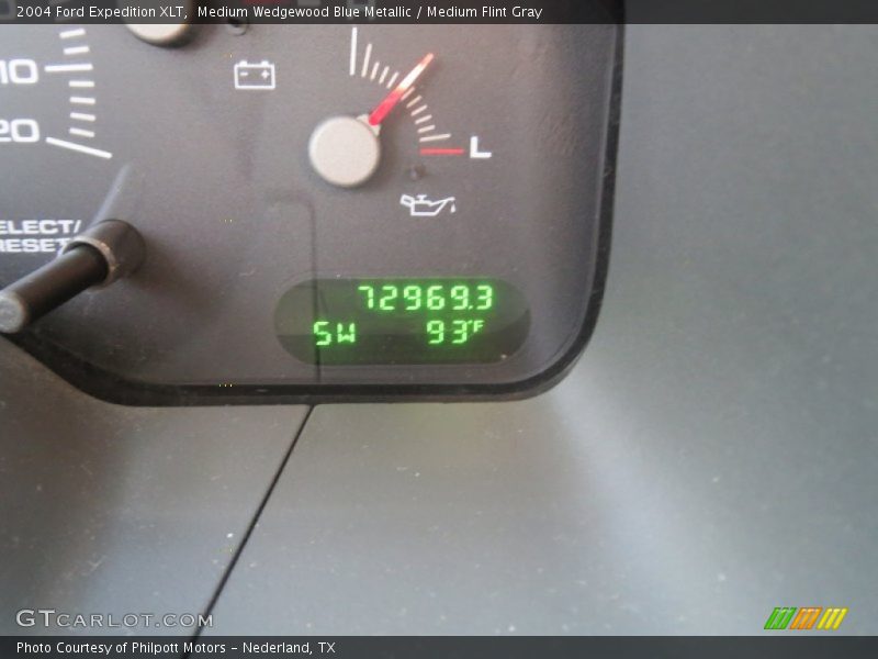 Medium Wedgewood Blue Metallic / Medium Flint Gray 2004 Ford Expedition XLT