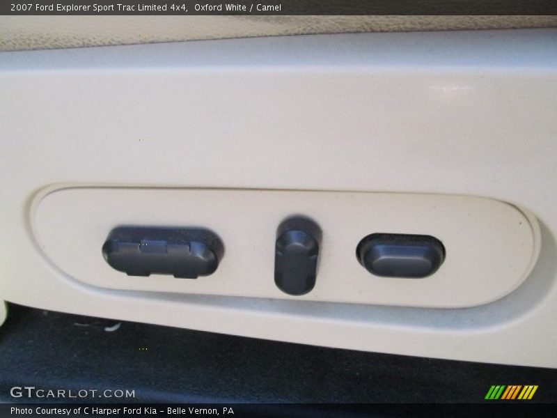 Oxford White / Camel 2007 Ford Explorer Sport Trac Limited 4x4