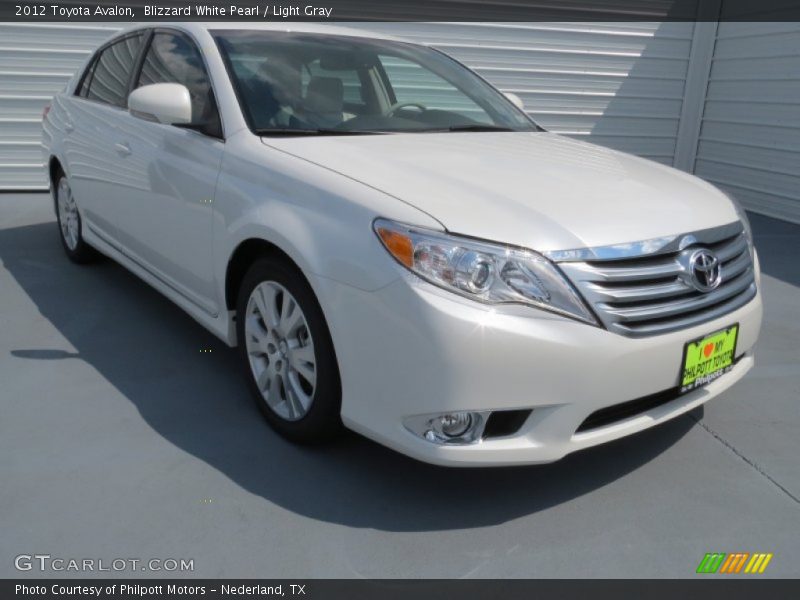 Blizzard White Pearl / Light Gray 2012 Toyota Avalon