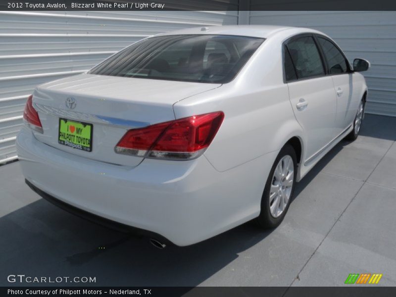 Blizzard White Pearl / Light Gray 2012 Toyota Avalon