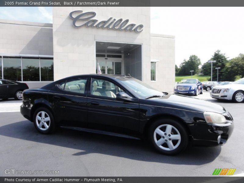 Black / Parchment/Dark Pewter 2005 Pontiac Grand Prix Sedan