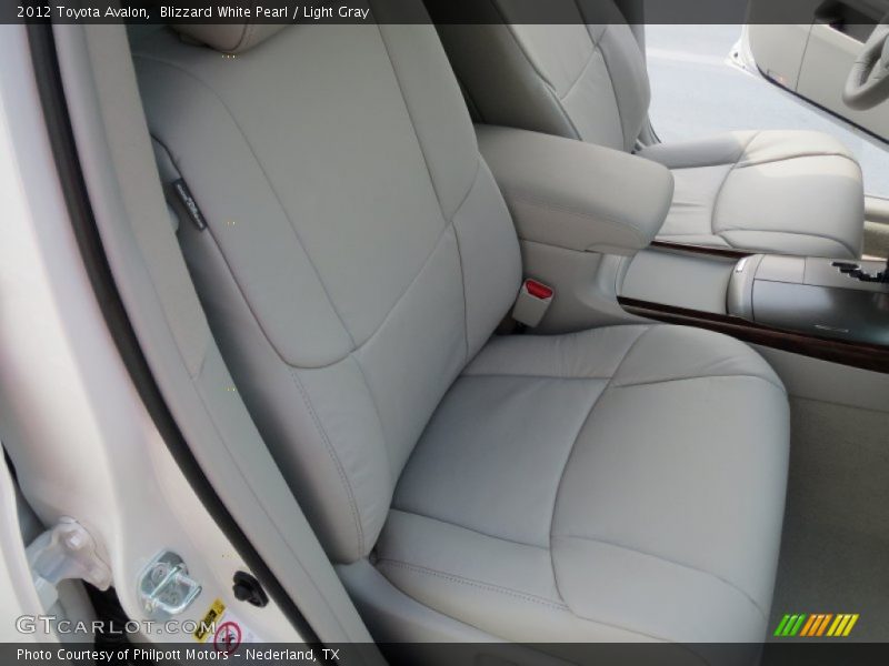 Blizzard White Pearl / Light Gray 2012 Toyota Avalon
