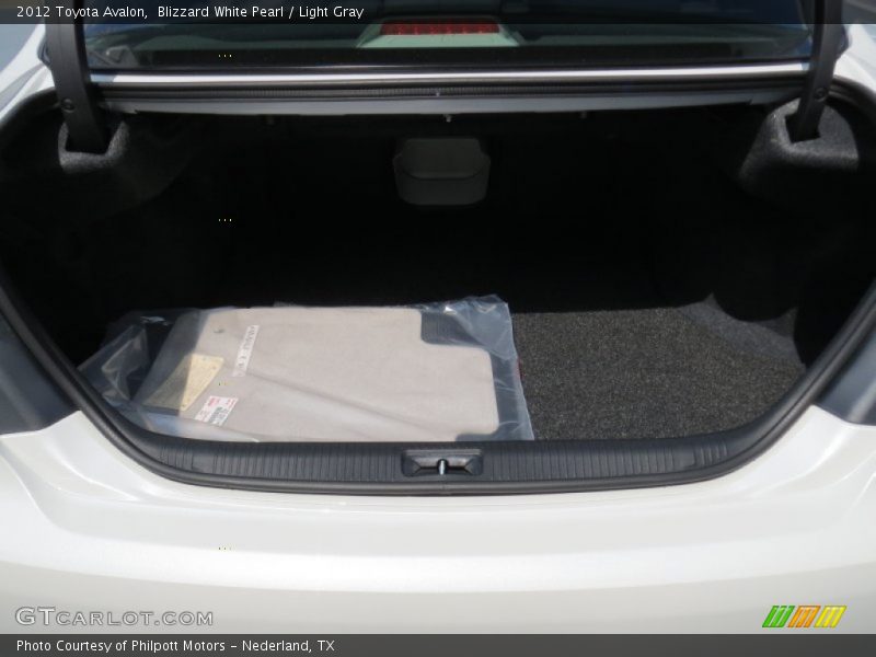 Blizzard White Pearl / Light Gray 2012 Toyota Avalon