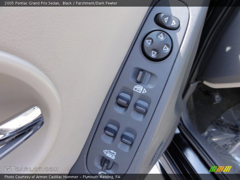 Black / Parchment/Dark Pewter 2005 Pontiac Grand Prix Sedan