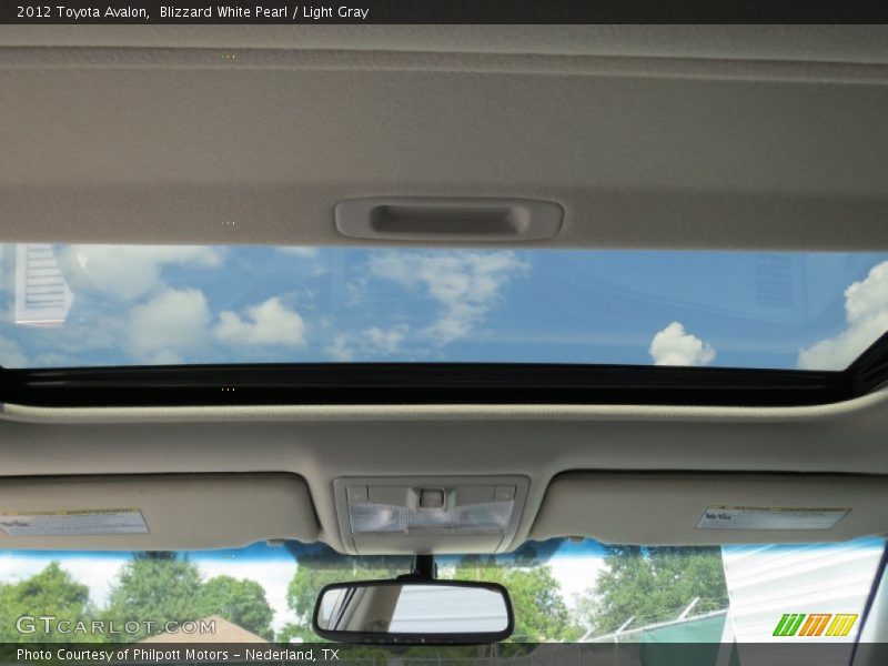 Blizzard White Pearl / Light Gray 2012 Toyota Avalon