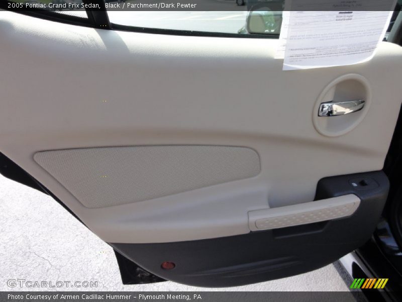 Black / Parchment/Dark Pewter 2005 Pontiac Grand Prix Sedan