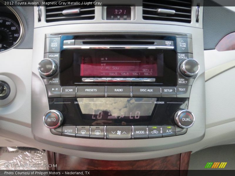 Magnetic Gray Metallic / Light Gray 2012 Toyota Avalon