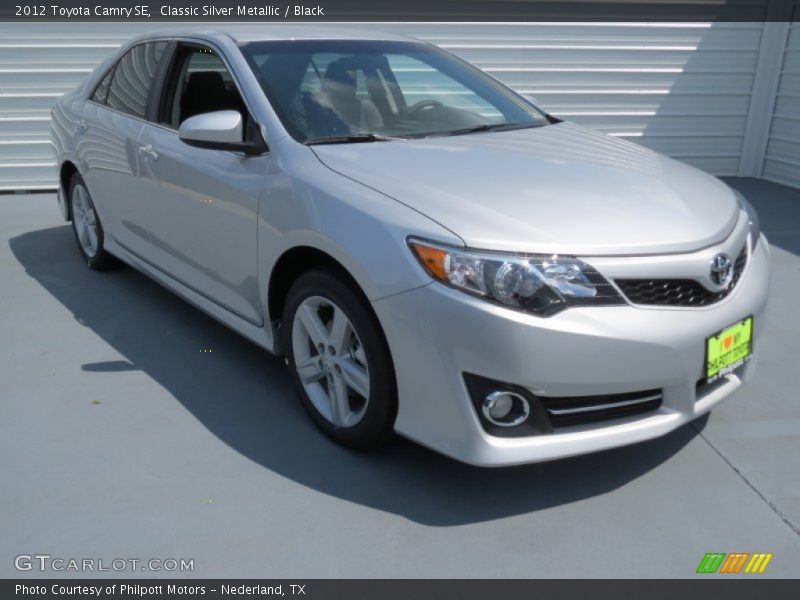 Classic Silver Metallic / Black 2012 Toyota Camry SE