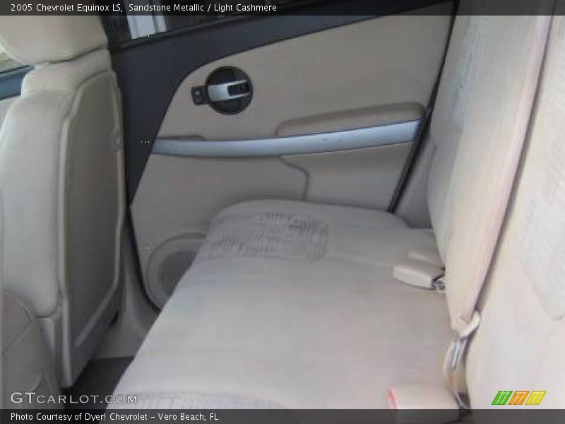 Sandstone Metallic / Light Cashmere 2005 Chevrolet Equinox LS