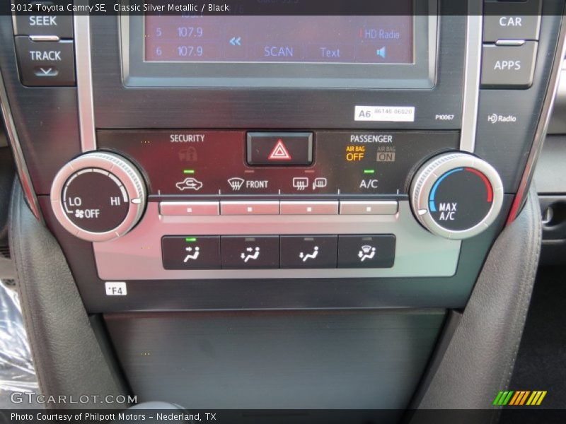 Classic Silver Metallic / Black 2012 Toyota Camry SE