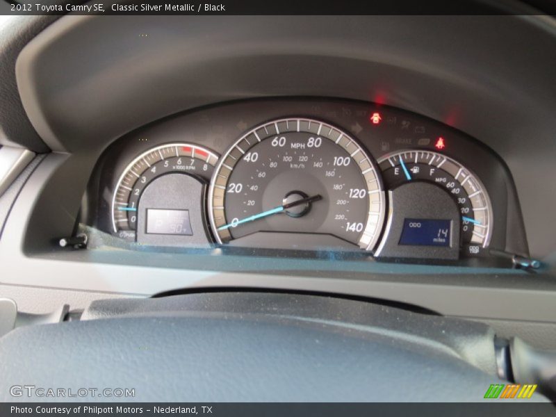 Classic Silver Metallic / Black 2012 Toyota Camry SE