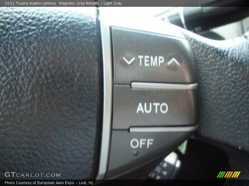 Magnetic Gray Metallic / Light Gray 2011 Toyota Avalon Limited