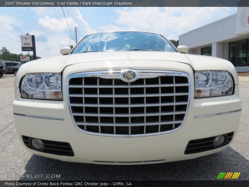 Cool Vanilla / Dark Khaki/Light Graystone 2007 Chrysler 300 Limited