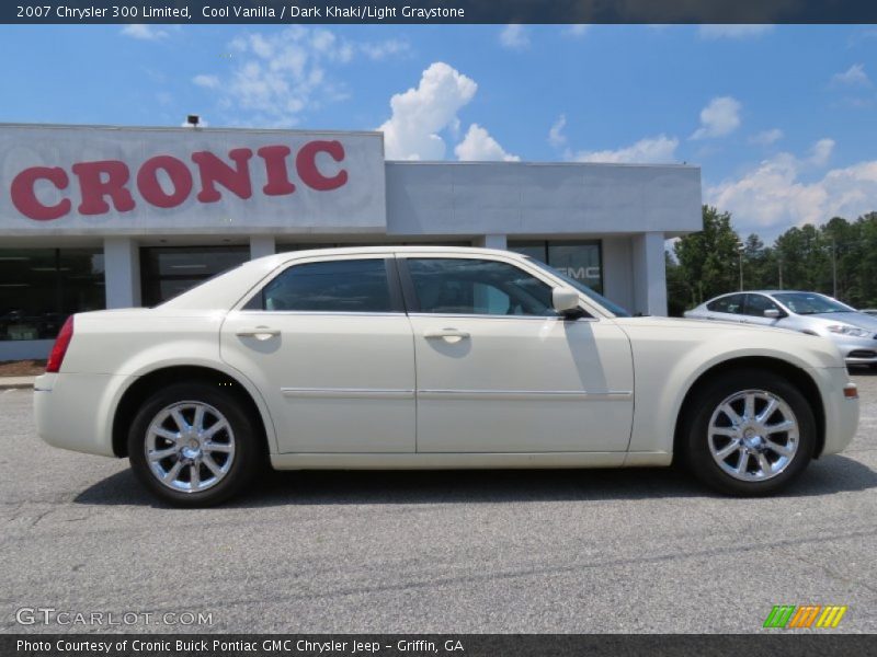 Cool Vanilla / Dark Khaki/Light Graystone 2007 Chrysler 300 Limited