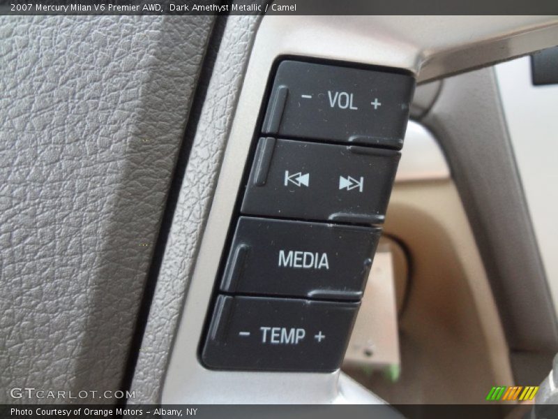 Controls of 2007 Milan V6 Premier AWD