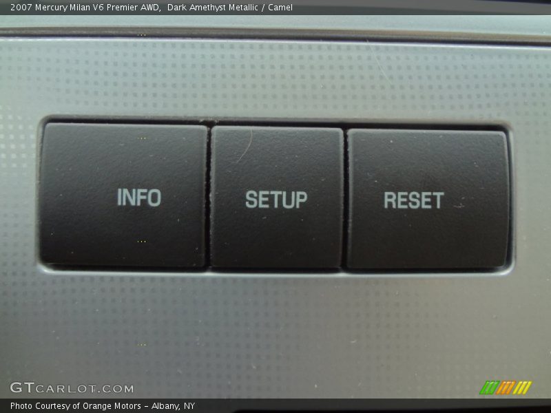 Controls of 2007 Milan V6 Premier AWD