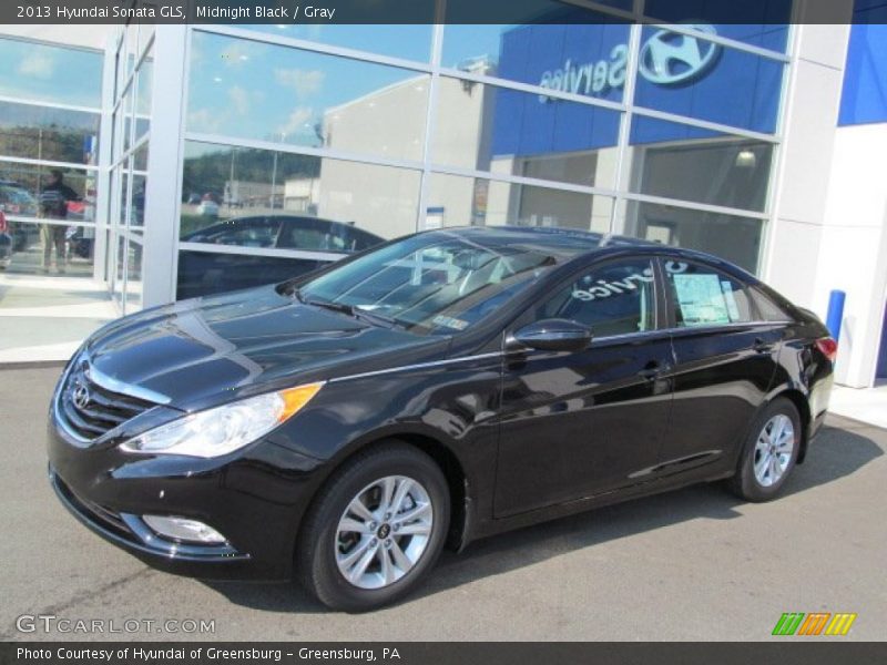 Midnight Black / Gray 2013 Hyundai Sonata GLS