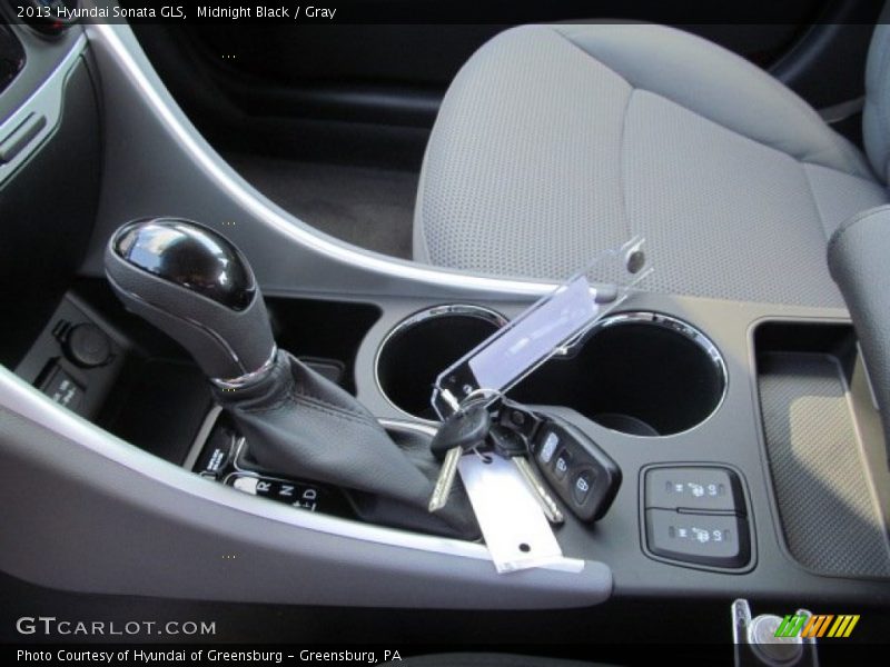 Midnight Black / Gray 2013 Hyundai Sonata GLS