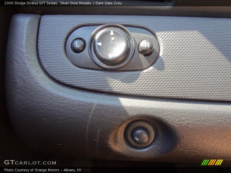 Silver Steel Metallic / Dark Slate Grey 2006 Dodge Stratus SXT Sedan