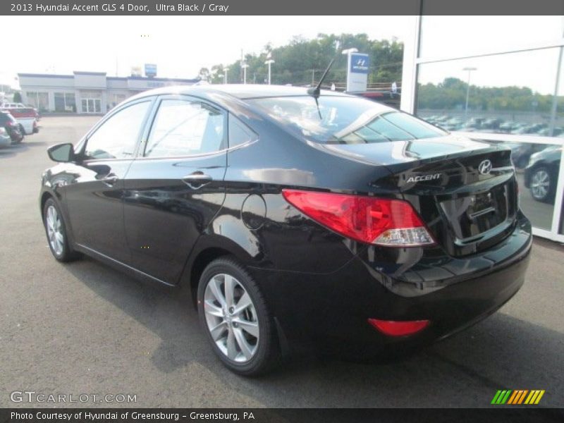 Ultra Black / Gray 2013 Hyundai Accent GLS 4 Door