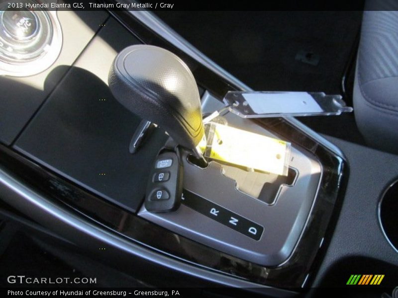 Titanium Gray Metallic / Gray 2013 Hyundai Elantra GLS
