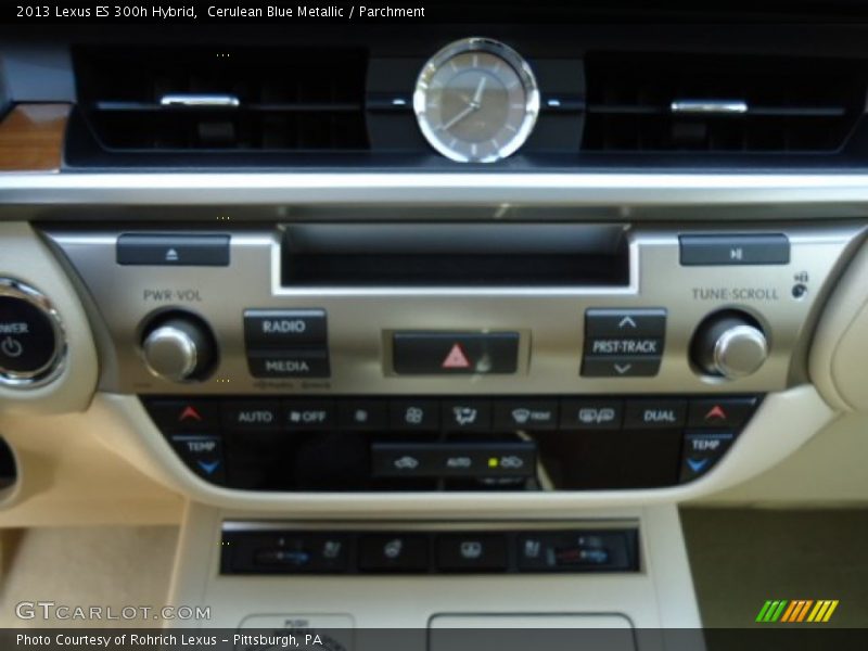 Cerulean Blue Metallic / Parchment 2013 Lexus ES 300h Hybrid