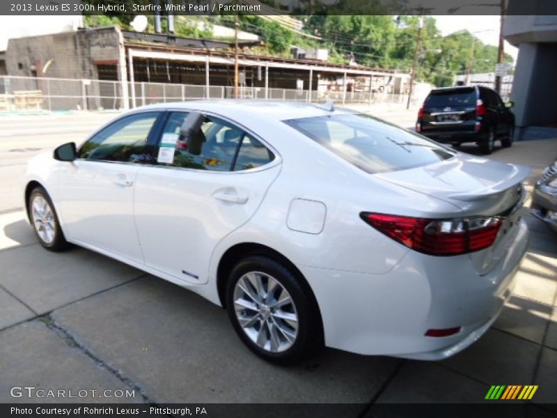 Starfire White Pearl / Parchment 2013 Lexus ES 300h Hybrid