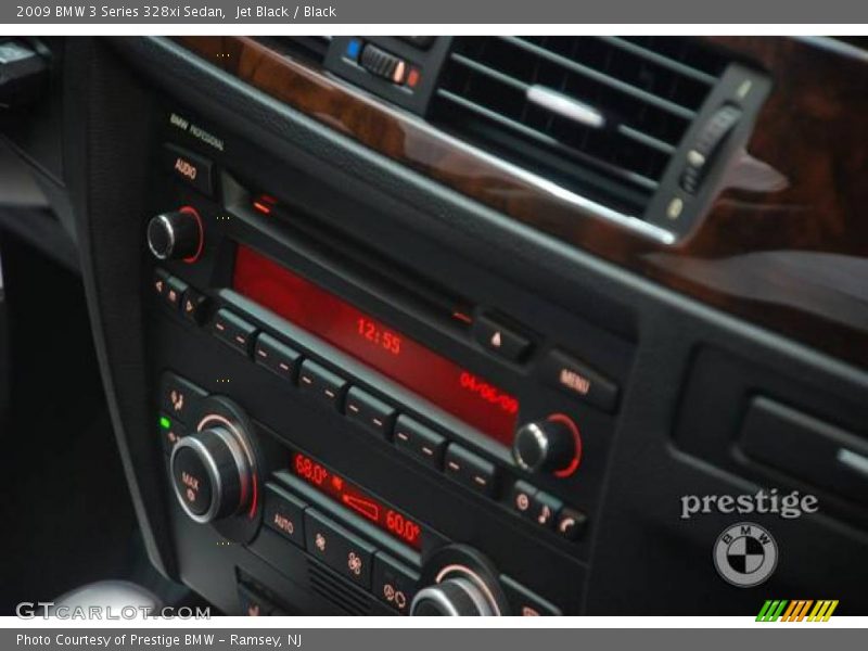 Jet Black / Black 2009 BMW 3 Series 328xi Sedan