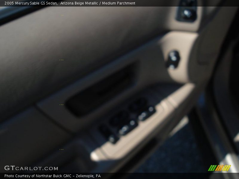 Arizona Beige Metallic / Medium Parchment 2005 Mercury Sable GS Sedan