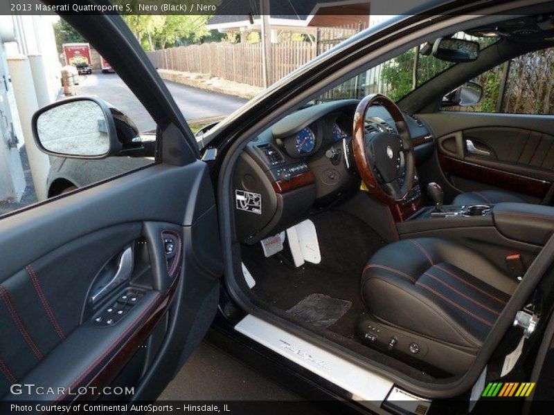 2013 Quattroporte S Nero Interior