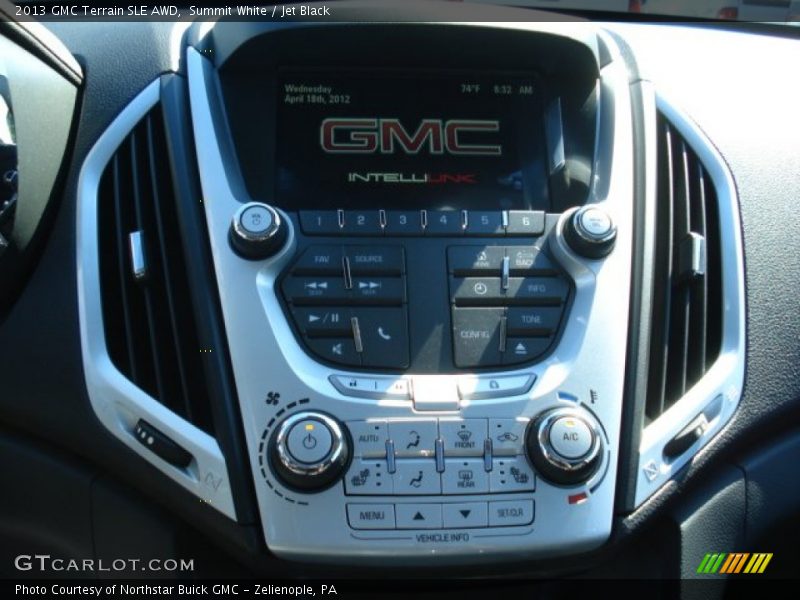 Summit White / Jet Black 2013 GMC Terrain SLE AWD