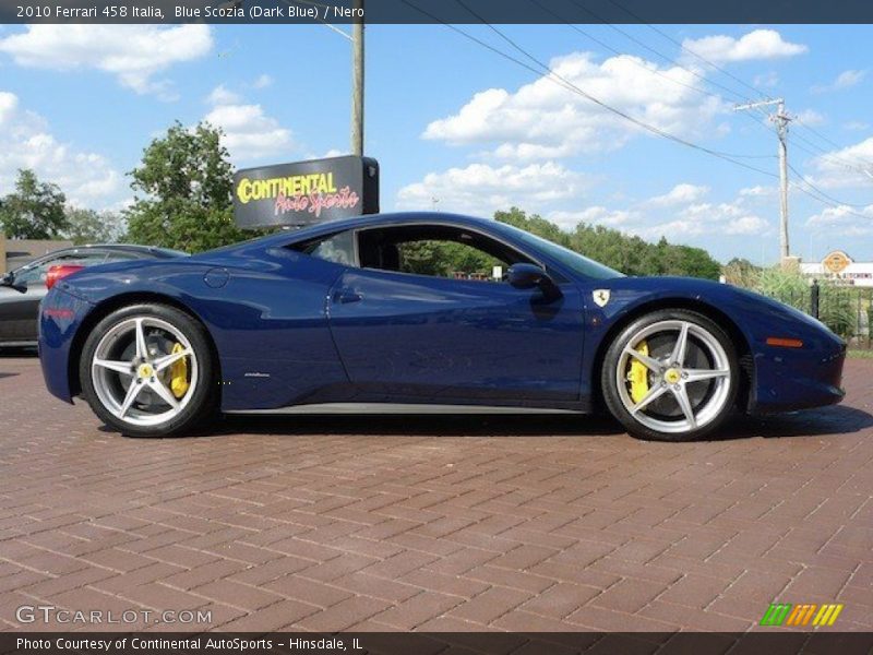 Blue Scozia (Dark Blue) / Nero 2010 Ferrari 458 Italia
