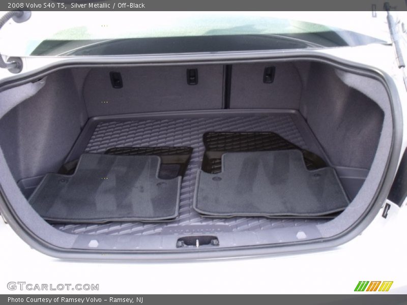  2008 S40 T5 Trunk