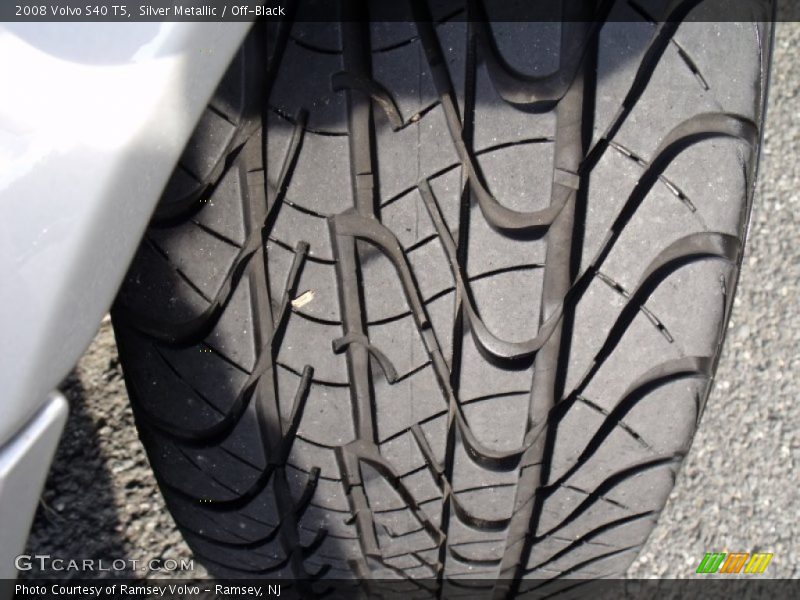 Silver Metallic / Off-Black 2008 Volvo S40 T5