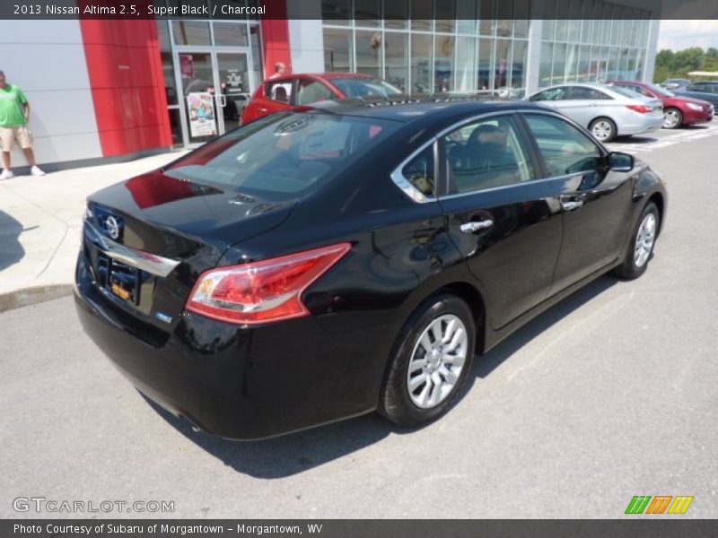 Super Black / Charcoal 2013 Nissan Altima 2.5