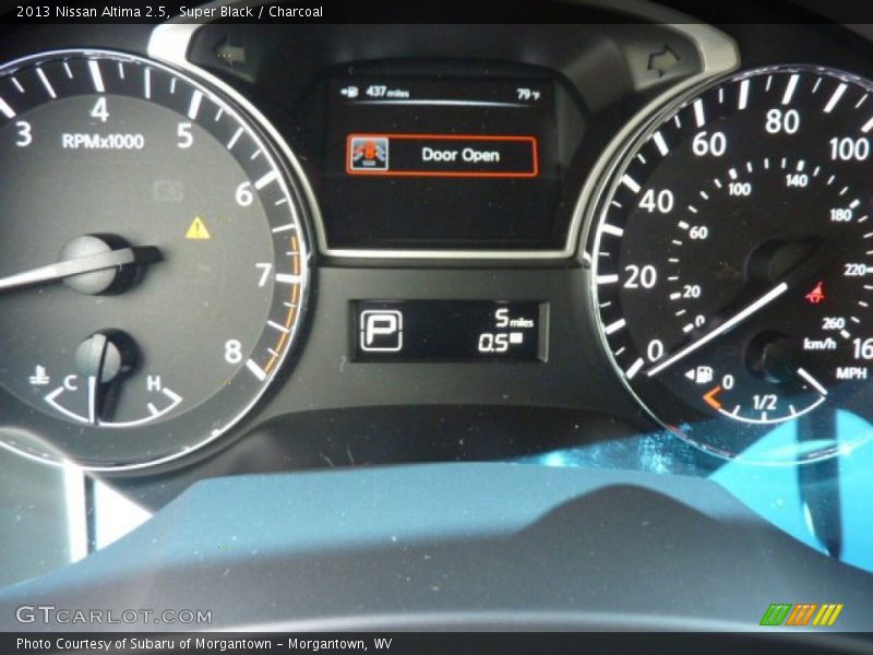 Super Black / Charcoal 2013 Nissan Altima 2.5