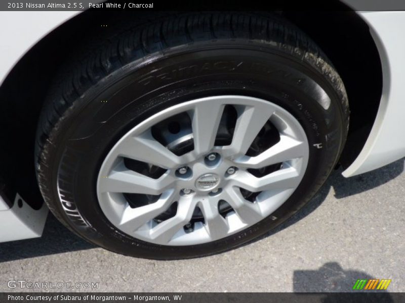 Pearl White / Charcoal 2013 Nissan Altima 2.5 S