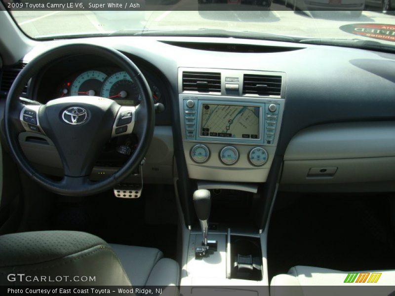 Super White / Ash 2009 Toyota Camry LE V6