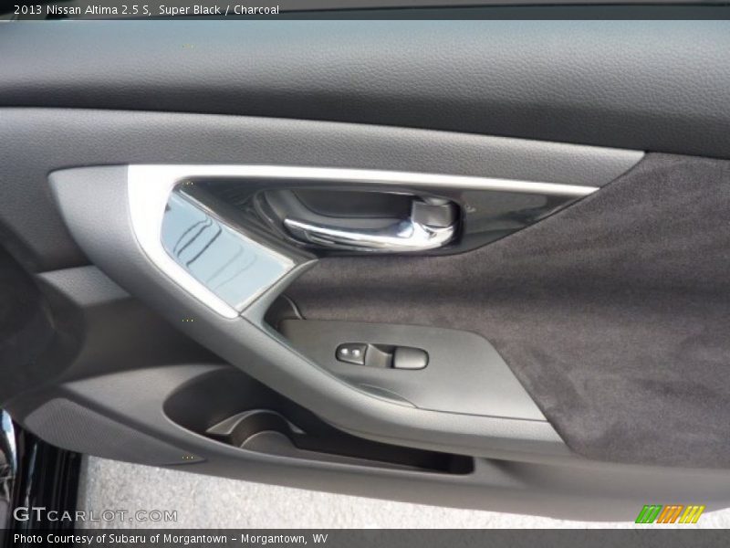 Super Black / Charcoal 2013 Nissan Altima 2.5 S