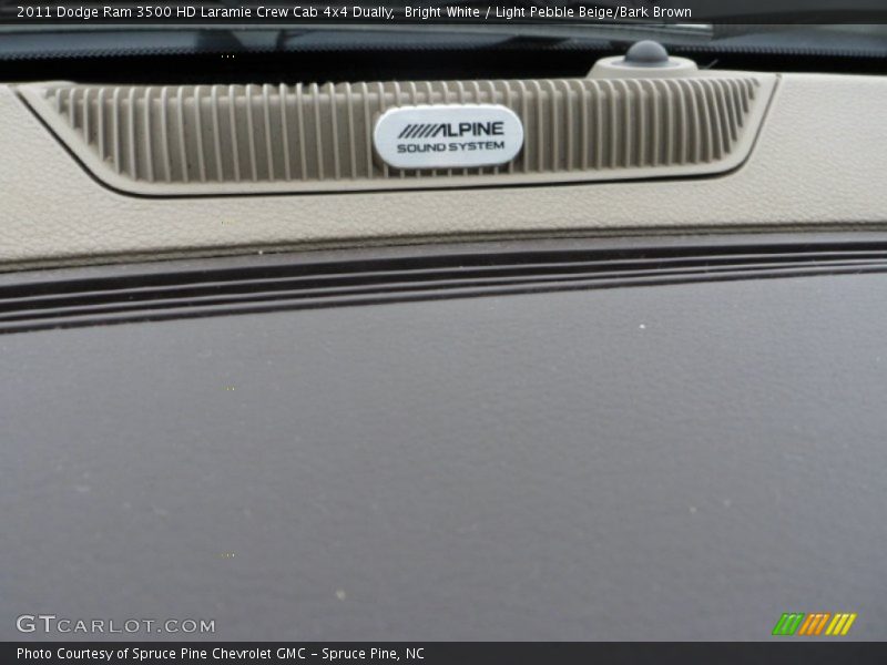 Bright White / Light Pebble Beige/Bark Brown 2011 Dodge Ram 3500 HD Laramie Crew Cab 4x4 Dually