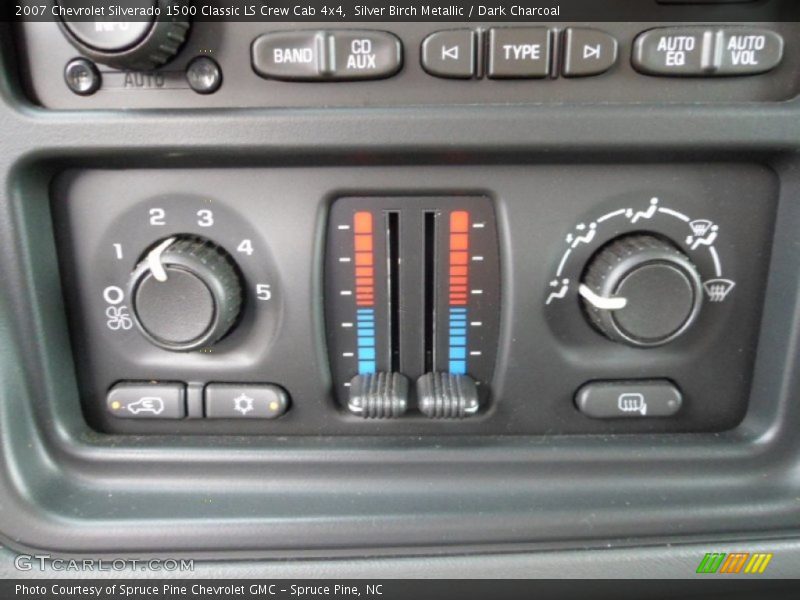 Silver Birch Metallic / Dark Charcoal 2007 Chevrolet Silverado 1500 Classic LS Crew Cab 4x4